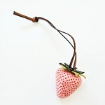 Bag Charm Aardbei roze