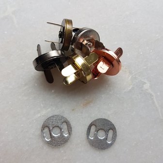 Magnetic snap 18 mm