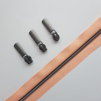 Rits abrikoos roze met mat zwart oxide tandjes