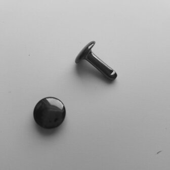 Holniet 9 mm dubbele kop zwart nikkel - lange pin