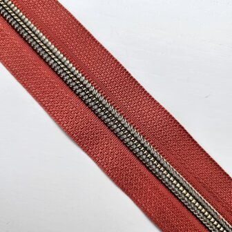 Rits terracotta met antiek messing/bronzen tandjes