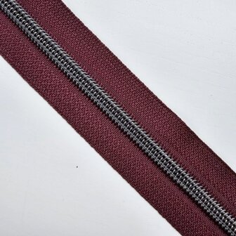 Rits aubergine met gun black tandjes