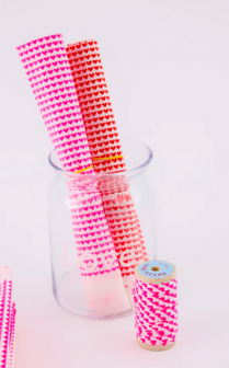 Petit Pan - Toile cir&eacute;e Love is all Red