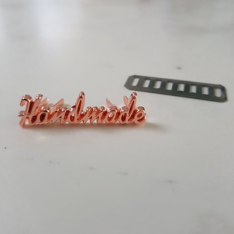 'Handmade' label rosé written